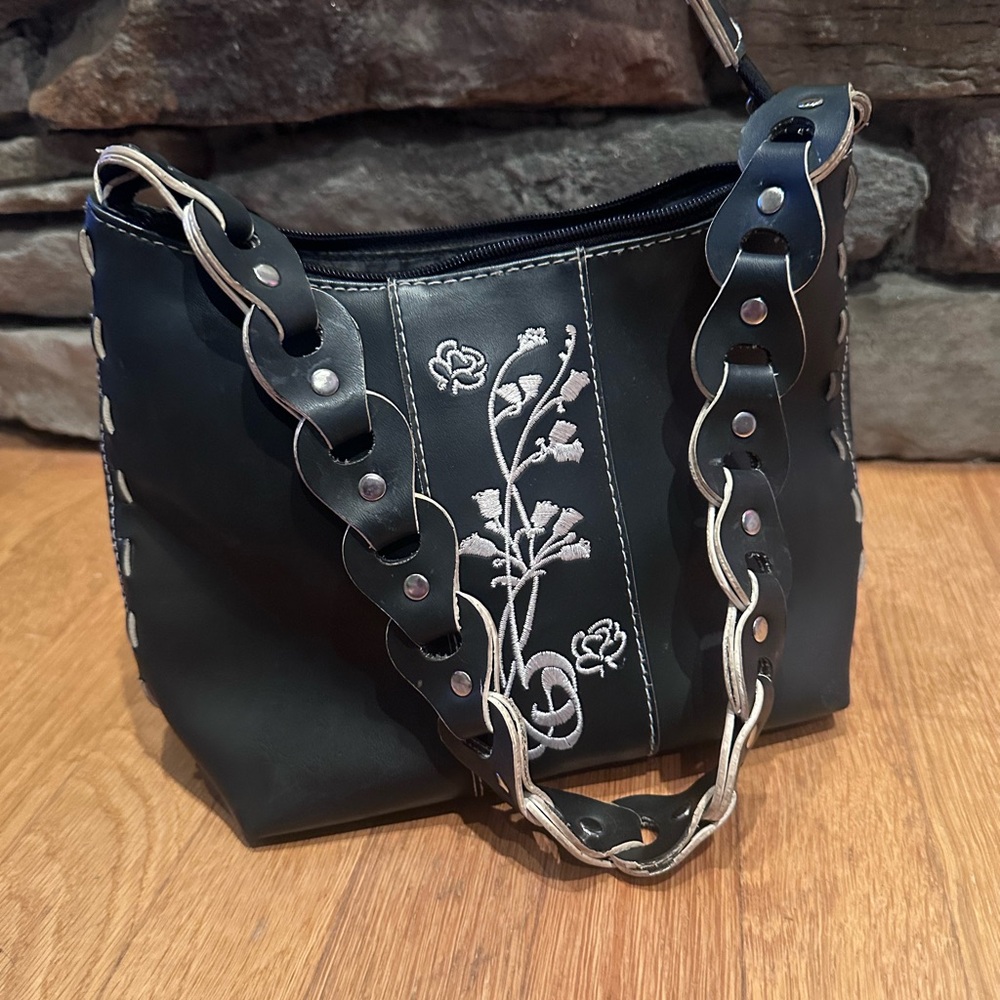 Vintage Black Floral Embroidered Women's Bag